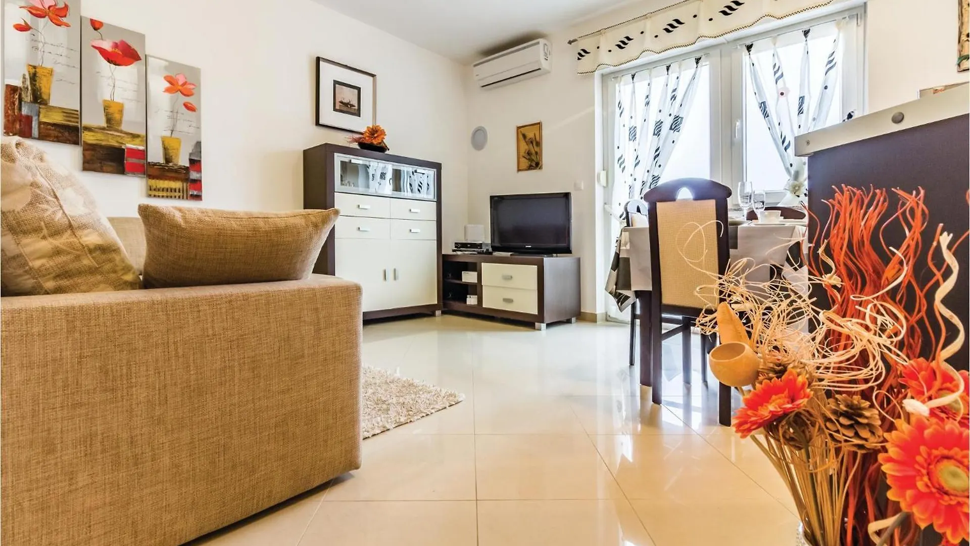 Gorgeous Apartment In Vodnjan With Kitchen